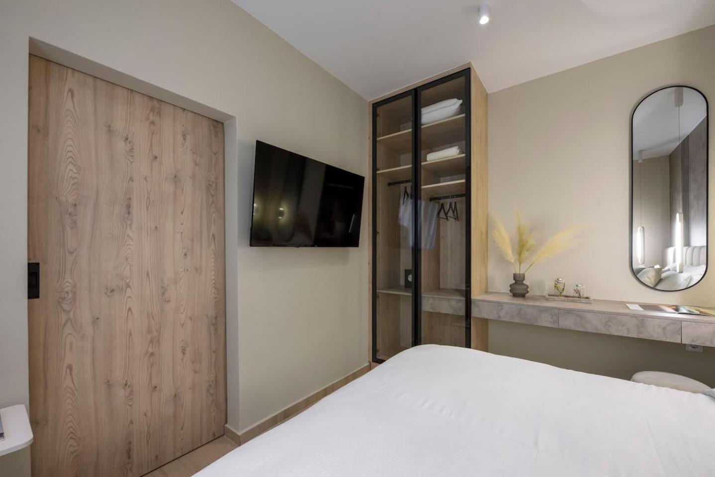 Aristotelian Virtues - Elpida Apartment