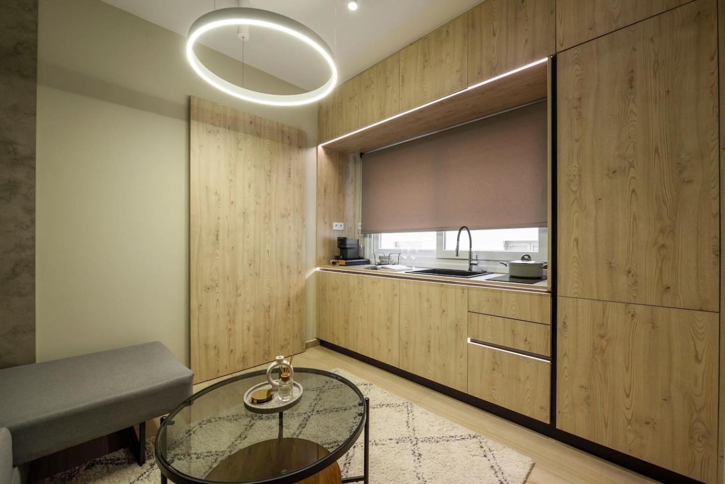 Aristotelian Virtues - Elpida Apartmán *